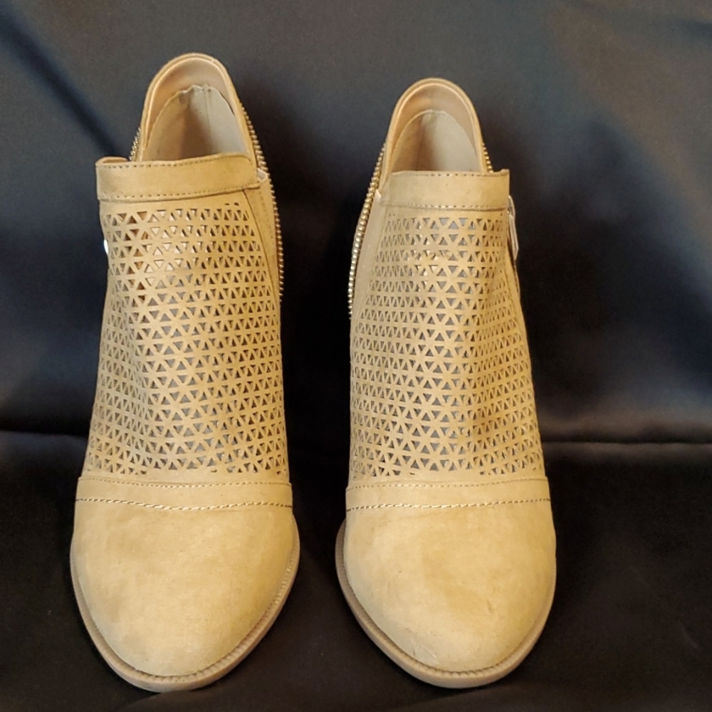 Fergie Booties